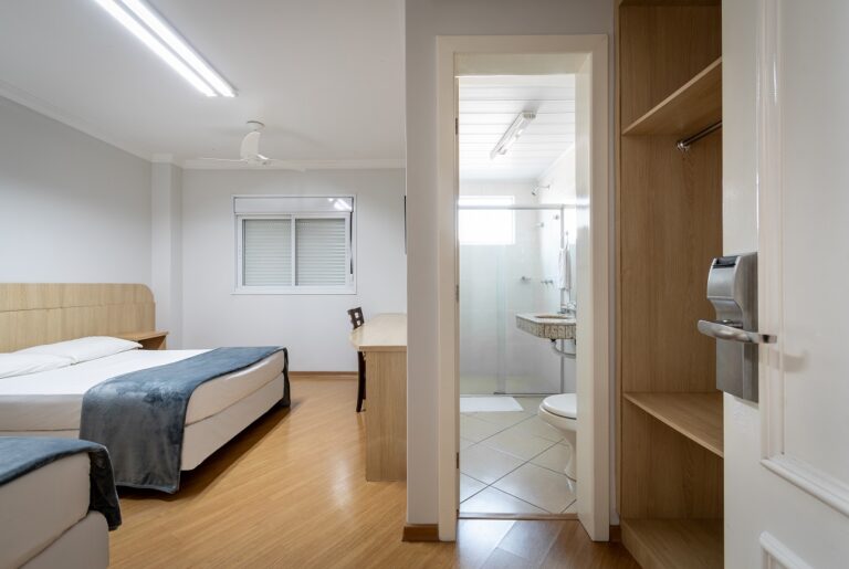 Apartamento Simples Hotel Kindermann